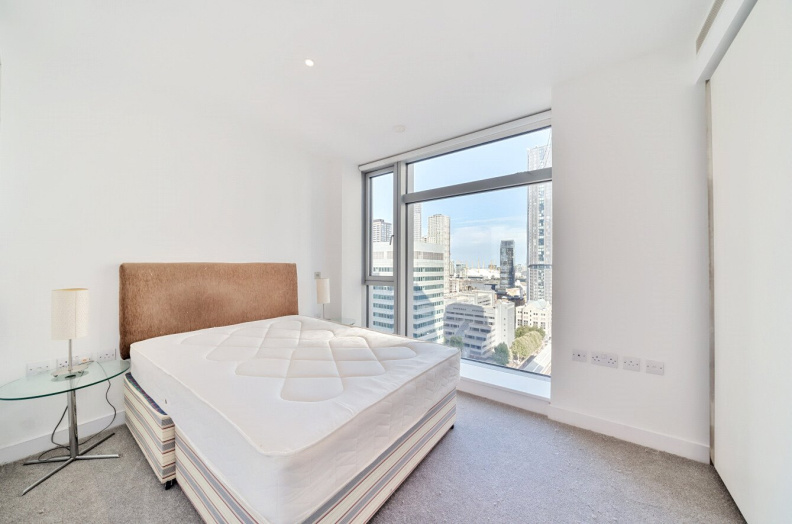 1 bedroom apartments/flats to sale in Pan Peninsula Square, Canary Wharf-image 4