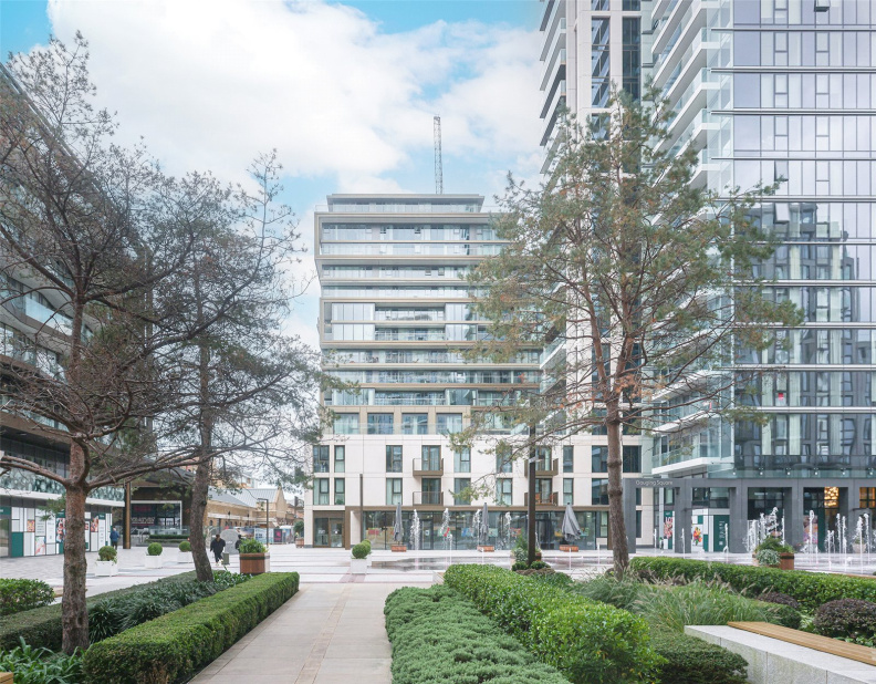 1 bedroom apartments/flats to sale in Arrival Square, London-image 2