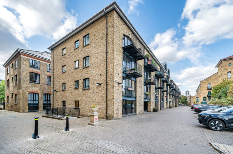 2 bedrooms apartments/flats to sale in Burrells Wharf Square, Canary Wharf-image 17