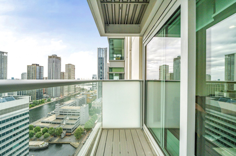 1 bedroom apartments/flats to sale in Pan Peninsula Square, Canary Wharf-image 7