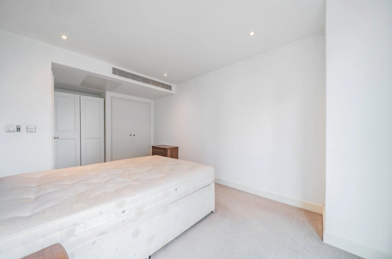 1 bedroom apartments/flats to sale in Marsh Wall, London-image 12