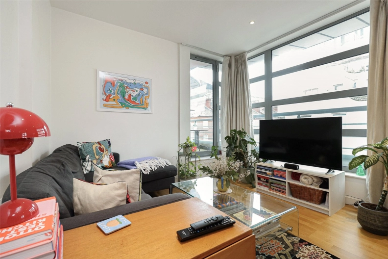 2 bedrooms apartments/flats to sale in Cobb Street, London-image 10