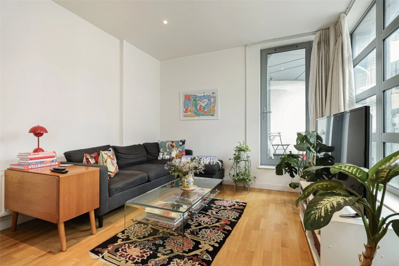 2 bedrooms apartments/flats to sale in Cobb Street, London-image 16