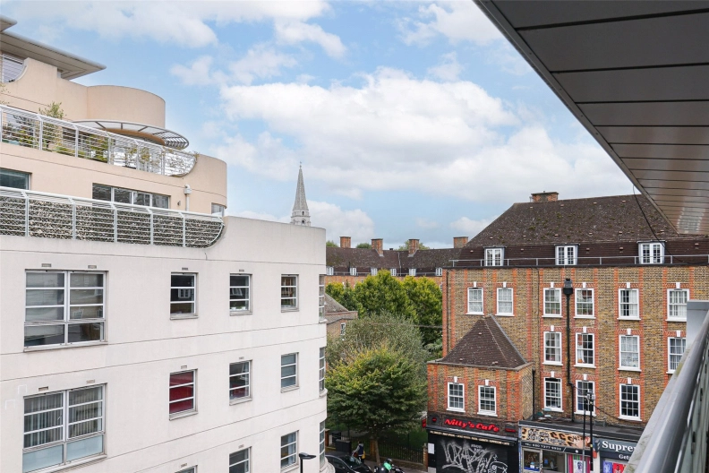 2 bedrooms apartments/flats to sale in Cobb Street, London-image 13