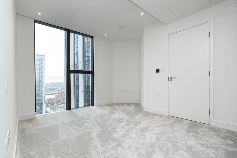 2 bedrooms apartments/flats to sale in 67 Marsh Wall, London-image 6