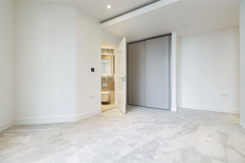 2 bedrooms apartments/flats to sale in 67 Marsh Wall, London-image 8