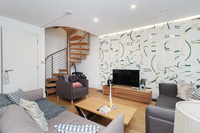 3 bedrooms apartments/flats to sale in Commercial Road, Whitechapel-image 16