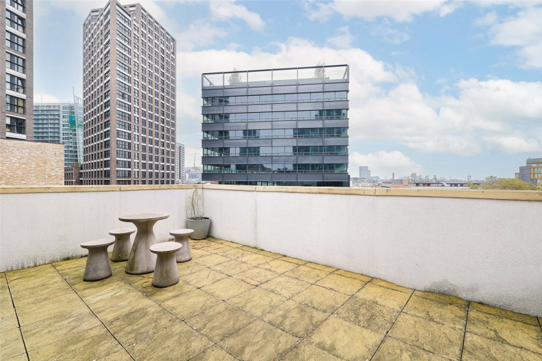 3 bedrooms apartments/flats to sale in Commercial Road, Whitechapel-image 2