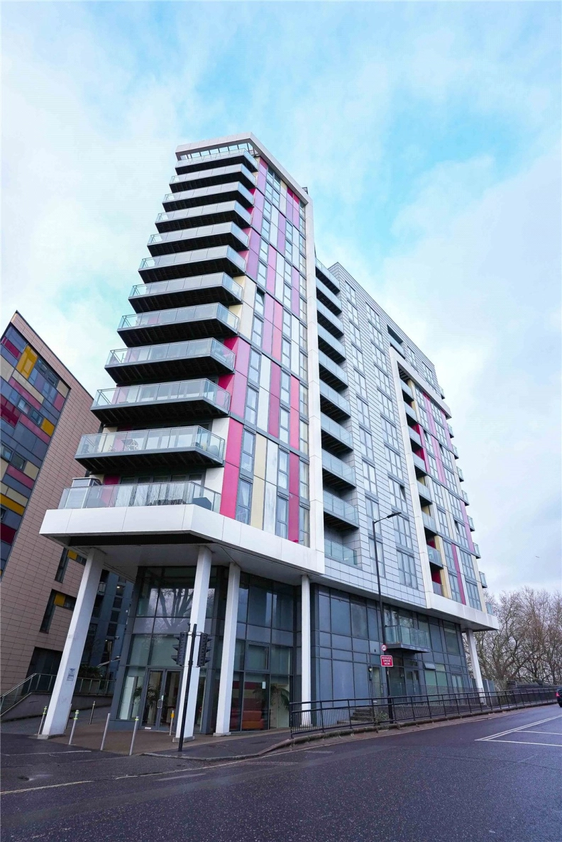 Studio apartments/flats to sale in Homerton Road, London-image 10