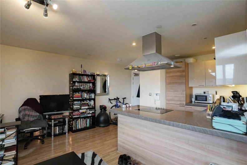 Studio apartments/flats to sale in Homerton Road, London-image 4