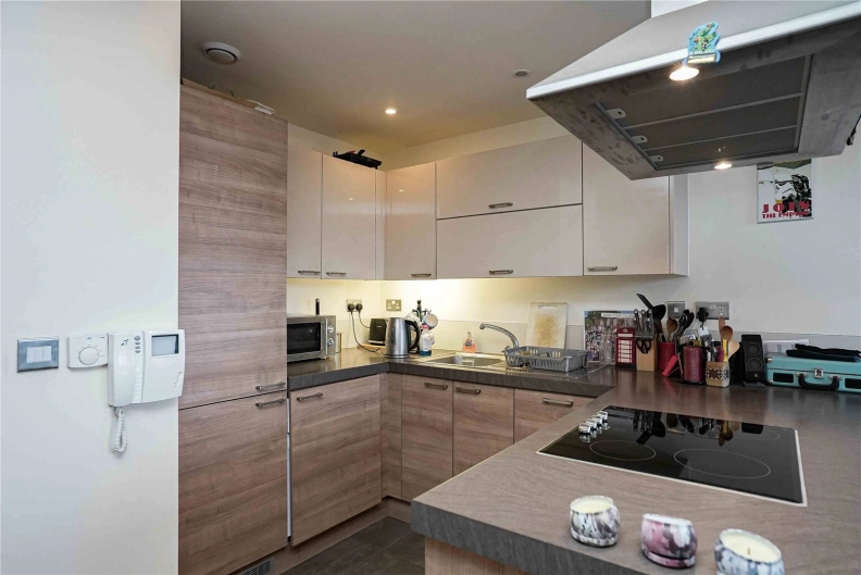 Studio apartments/flats to sale in Homerton Road, London-image 6