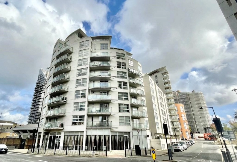 2 bedrooms apartments/flats to sale in Prestons Road, Blackwall-image 1