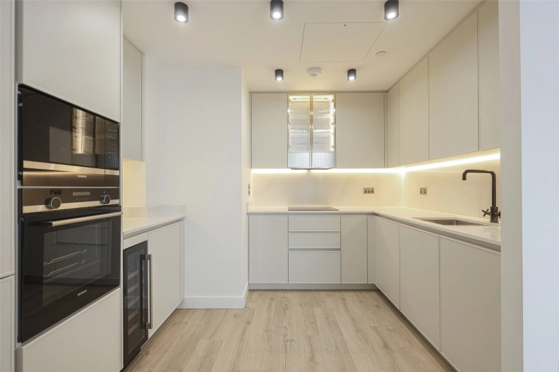 1 bedroom apartments/flats to sale in Bollinder Place, London-image 4