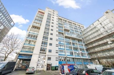 Newington Causeway, Elephant & Castle SE1 image 11