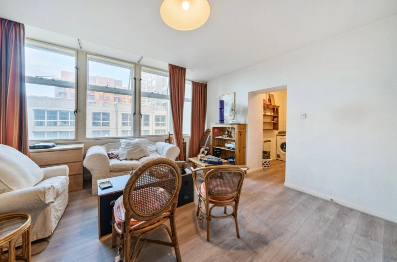 Studio apartments/flats to sale in Newington Causeway, Elephant & Castle-image 8