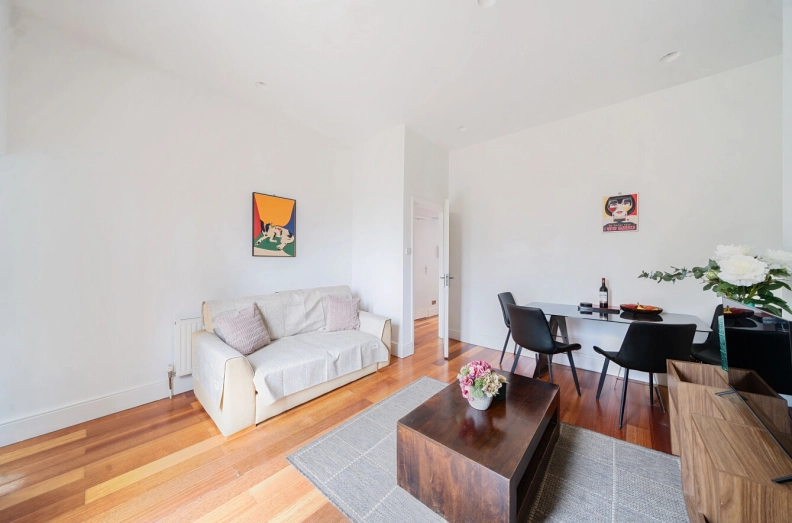 2 bedrooms apartments/flats to sale in Tufnell Park Road, London-image 16