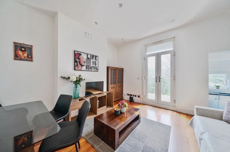 2 bedrooms apartments/flats to sale in Tufnell Park Road, London-image 18