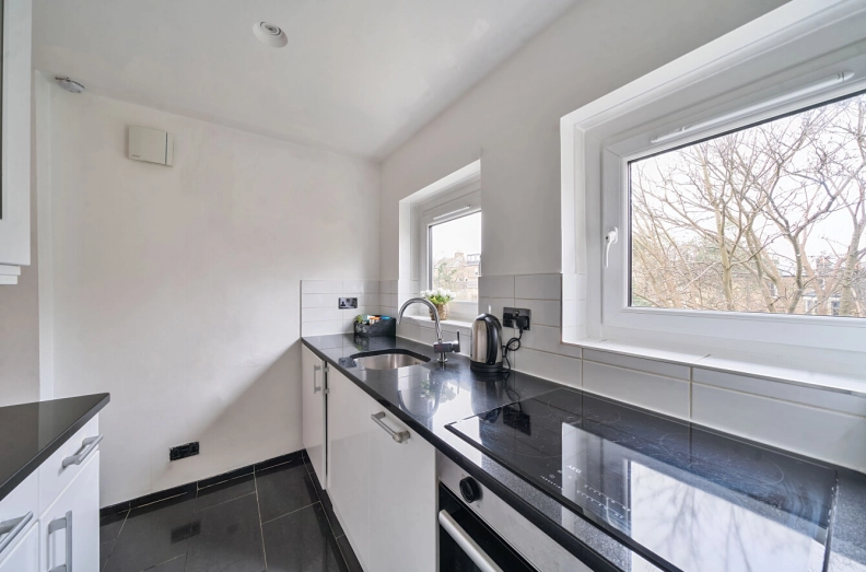 2 bedrooms apartments/flats to sale in Tufnell Park Road, London-image 23