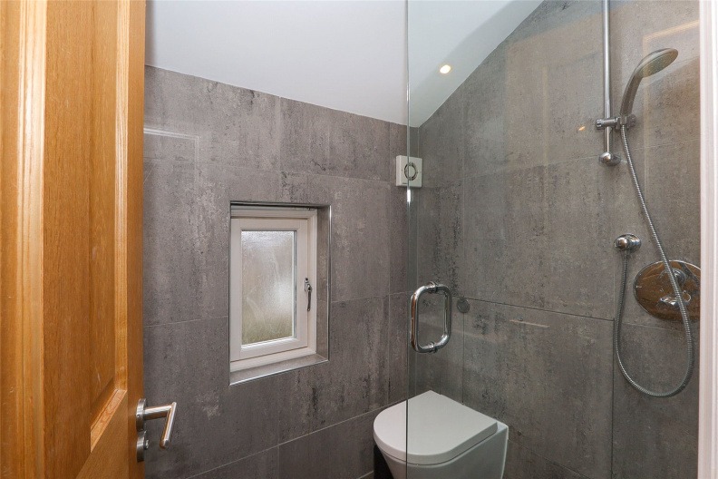 2 bedrooms apartments/flats to sale in Dalmeny Road, London-image 9