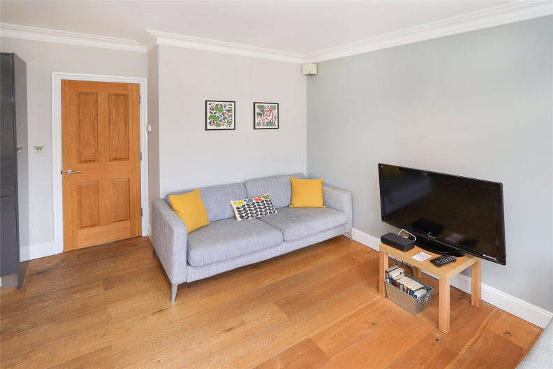 2 bedrooms apartments/flats to sale in Dalmeny Road, London-image 11