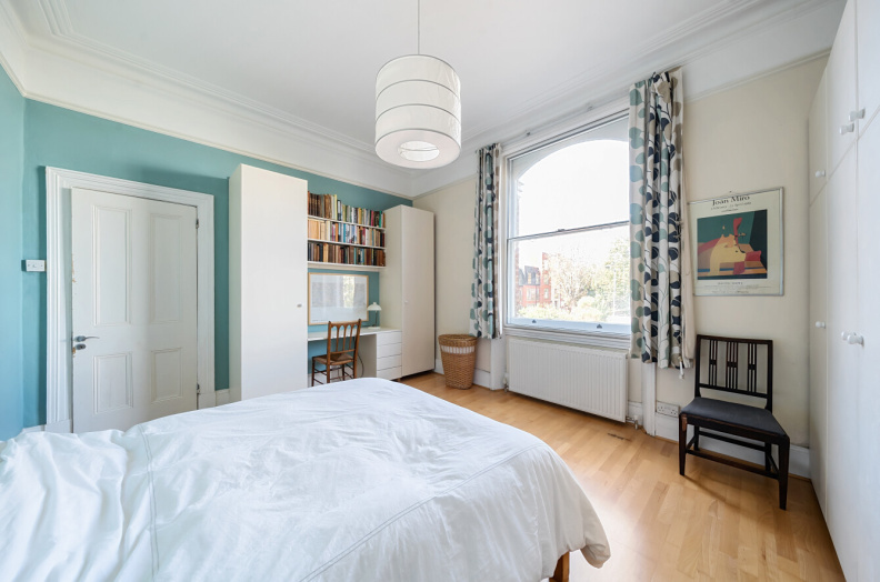 3 bedrooms apartments/flats to sale in The Avenue, Queen's Park-image 13