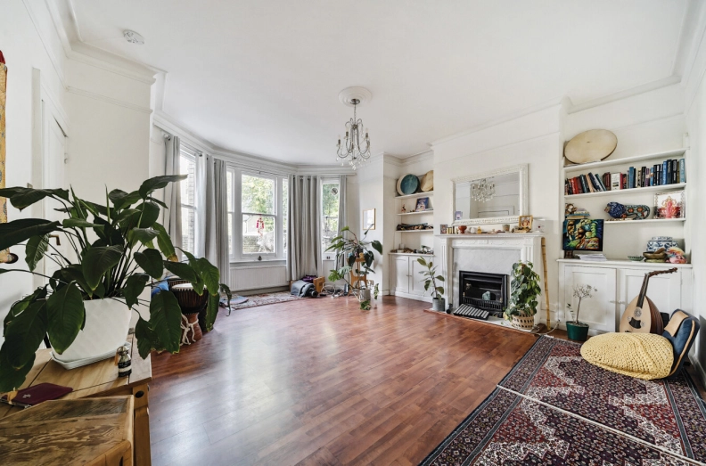 3 bedrooms apartments/flats to sale in Hampstead Lane, Highgate-image 1