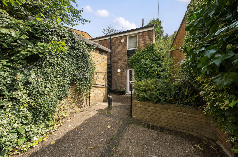 3 bedrooms houses to sale in Ornan Road, Belsize Park-image 6