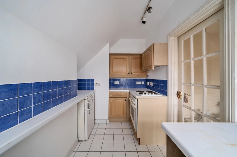 2 bedrooms apartments/flats to sale in North End Road, London-image 3