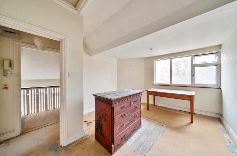 2 bedrooms apartments/flats to sale in North End Road, London-image 13