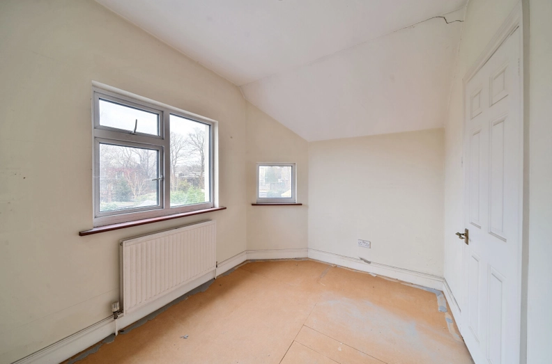 2 bedrooms apartments/flats to sale in North End Road, London-image 14