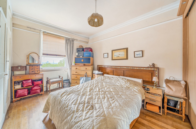 3 bedrooms apartments/flats to sale in Ornan Road, Belsize Park-image 4