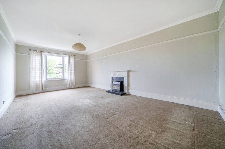 2 bedrooms apartments/flats to sale in Belsize Grove, Belsize Park-image 2