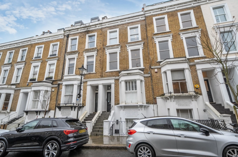 1 bedroom apartments/flats to sale in Gayton Road, London-image 2