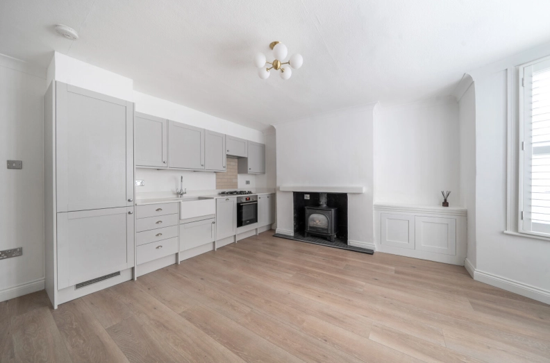 1 bedroom apartments/flats to sale in Gayton Road, London-image 10