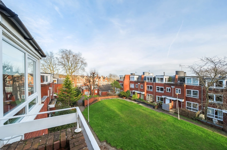 3 bedrooms houses to sale in Vane Close, Hampstead-image 4