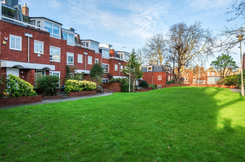 3 bedrooms houses to sale in Vane Close, Hampstead-image 9