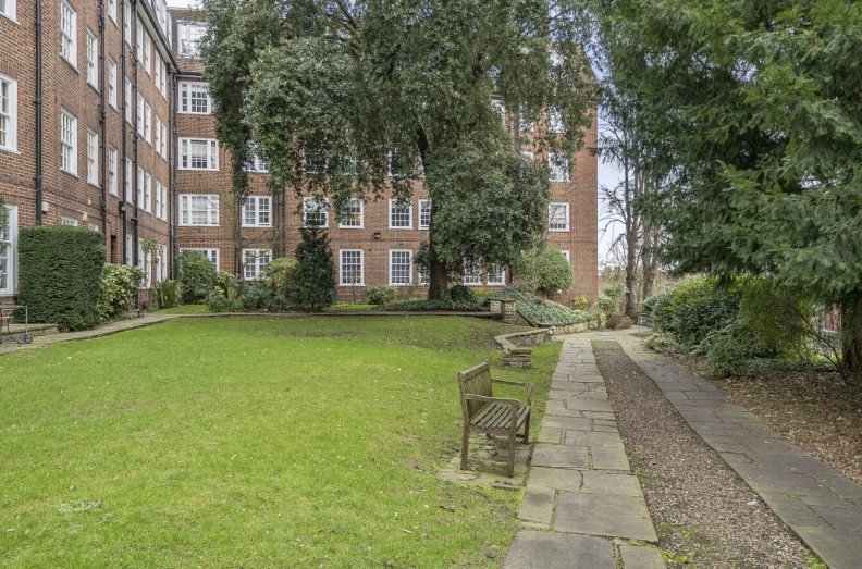 1 bedroom apartments/flats to sale in Prince Arthur Road, Hampstead Village-image 4