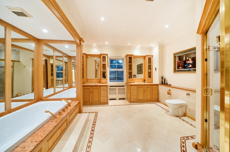 13 bedrooms houses to sale in Hocroft Road, The Hocrofts-image 6