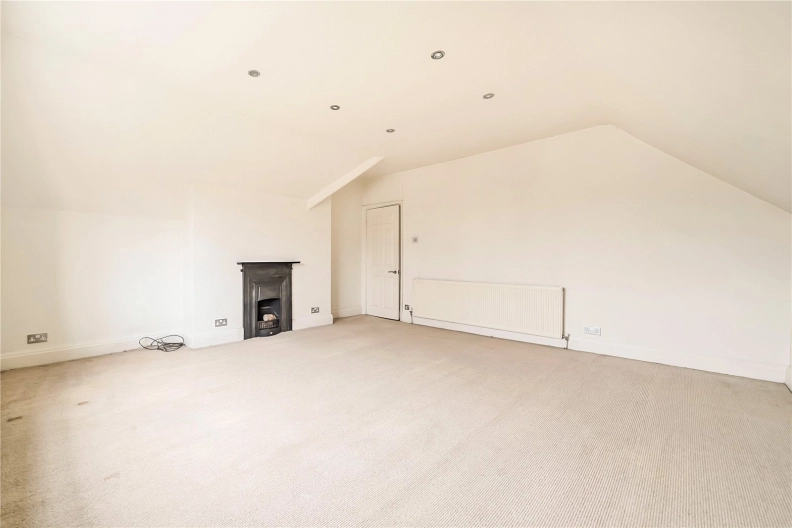 3 bedrooms apartments/flats to sale in Ferncroft Avenue, London-image 17