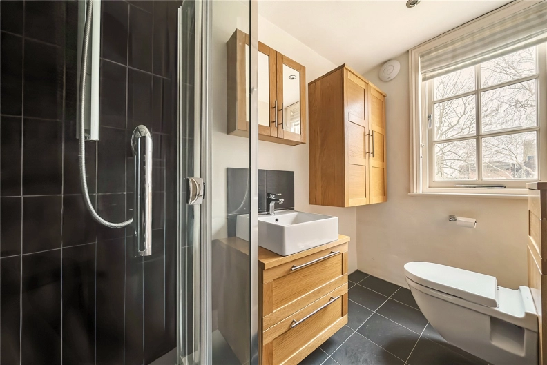 3 bedrooms apartments/flats to sale in Ferncroft Avenue, London-image 15