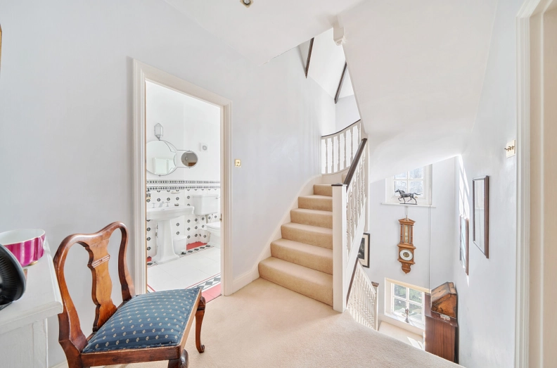 4 bedrooms houses to sale in Heathgate, Hampstead Garden Suburb-image 12