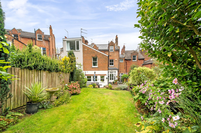 7 bedrooms houses to sale in Cromwell Avenue, Highgate, London-image 9