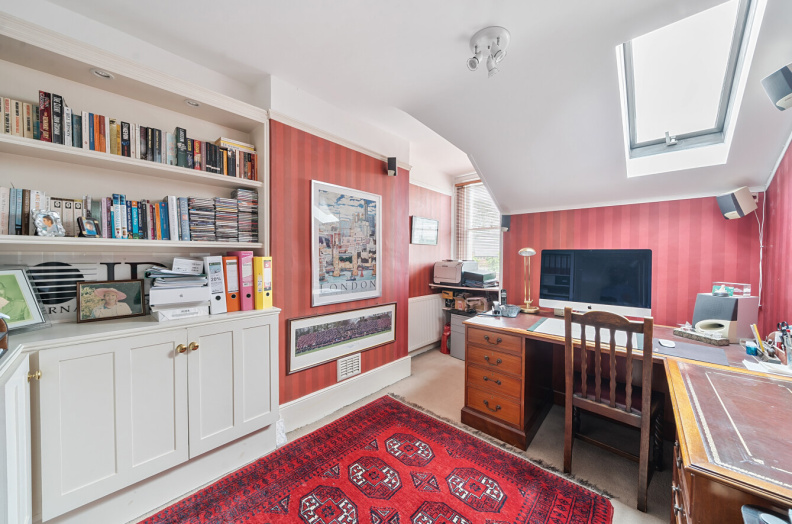 7 bedrooms houses to sale in Cromwell Avenue, Highgate, London-image 18