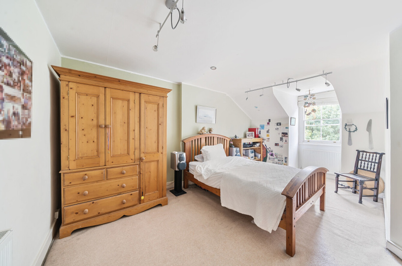 7 bedrooms houses to sale in Cromwell Avenue, Highgate, London-image 7