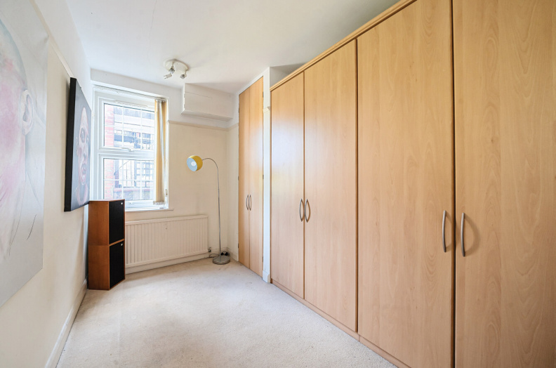 3 bedrooms apartments/flats to sale in Aylmer Road, East Finchley-image 8