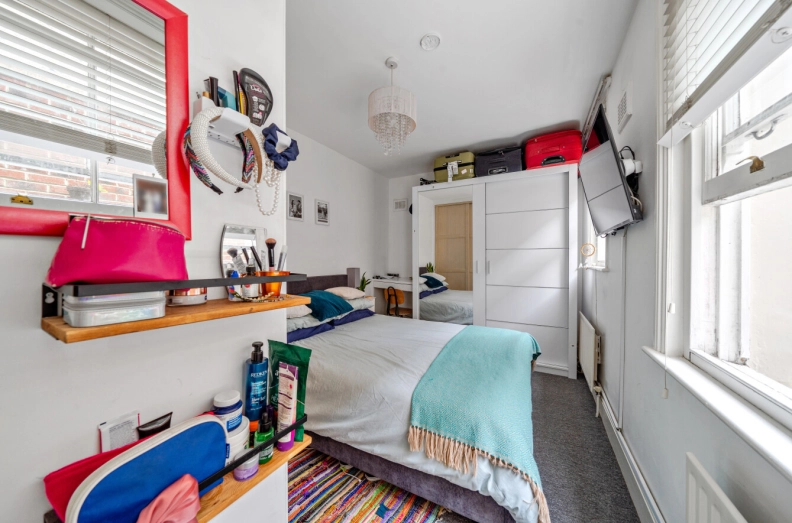 1 bedroom apartments/flats to sale in Waterlow Road, London-image 15