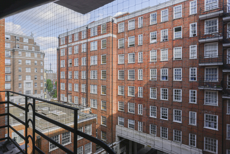 Studio apartments/flats to sale in Edgware Road, Paddington-image 8