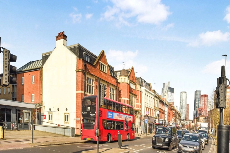 2 bedrooms apartments/flats to sale in Wandsworth Road, Nine Elms-image 3