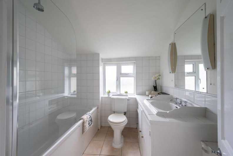 1 bedroom apartments/flats to sale in Lower Richmond Road, Putney-image 7