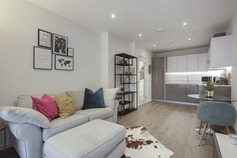 1 bedroom apartments/flats to sale in Juniper Drive, Battersea-image 9